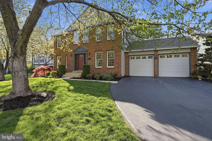 5612 Kemp Ln, Burke, VA 22015 - #2