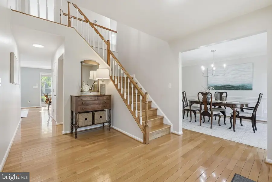 5612 Kemp Ln, Burke, VA 22015 - #3