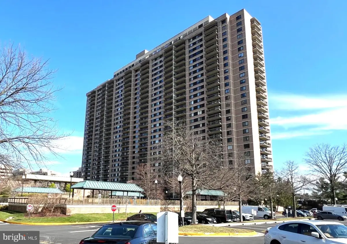 5501 Seminary Rd #106s, Falls Church, VA 22041 - #1