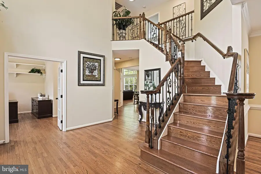 1302 Monroe St, Herndon, VA 20170 - #2