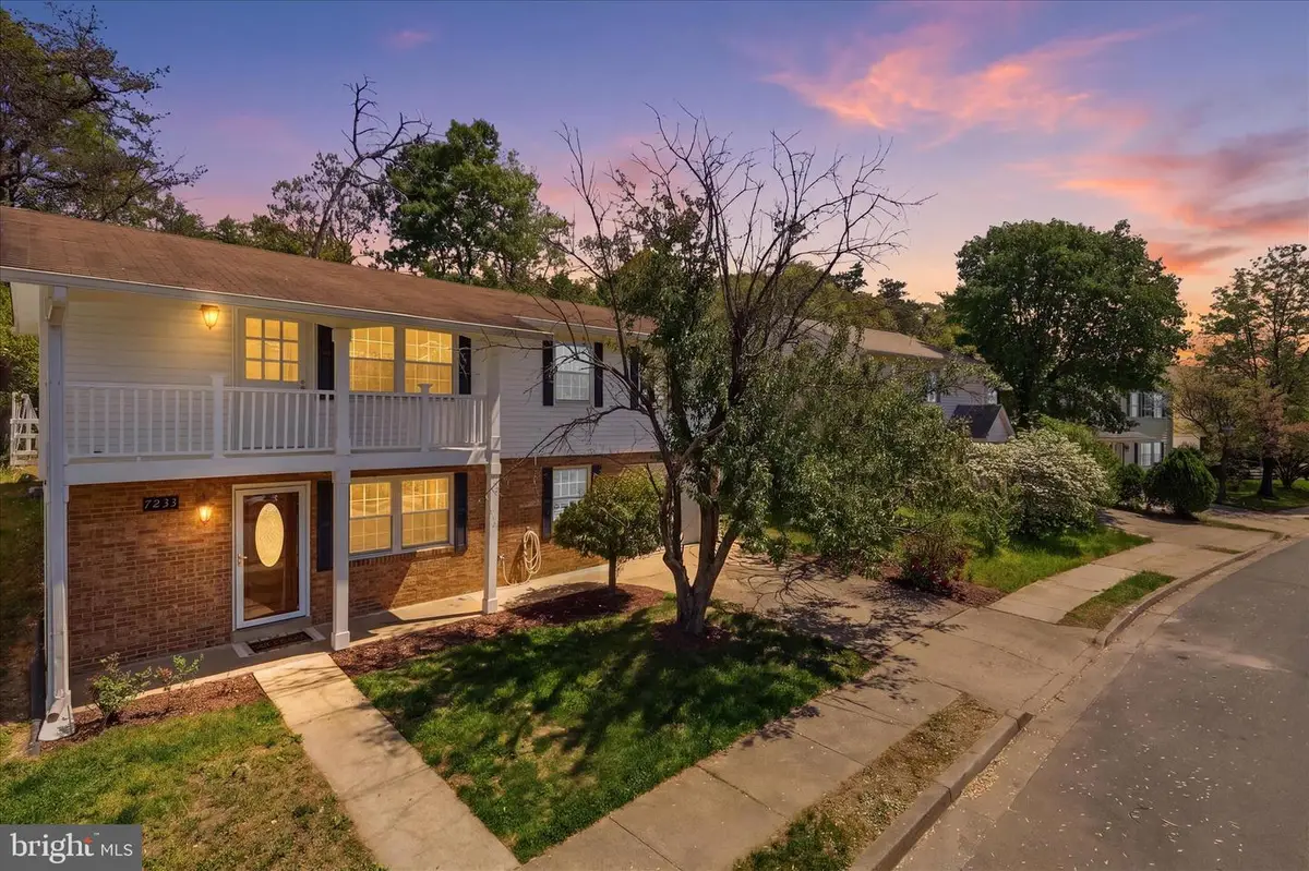 7233 Beverly Park Dr, Springfield, VA 22150 - #1