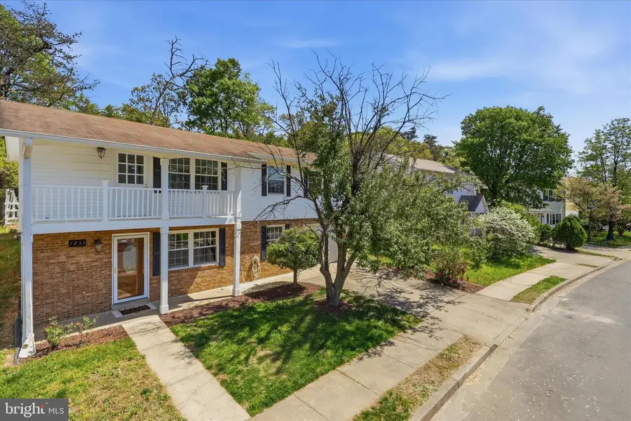 7233 Beverly Park Dr, Springfield, VA 22150 - #2
