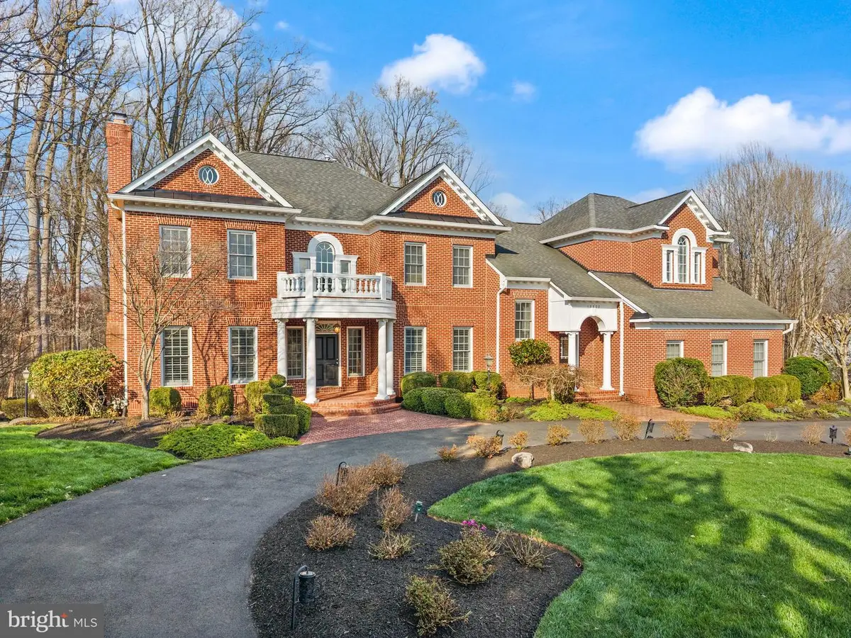 12300 Castle Branch Rd, Fairfax, VA 22030 - #1