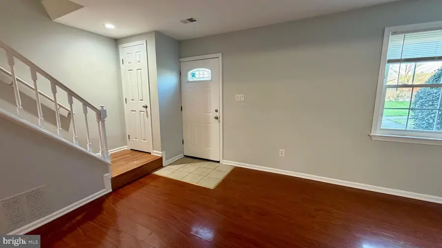 9798 Hagel Cir, Lorton, VA 22079 - #3