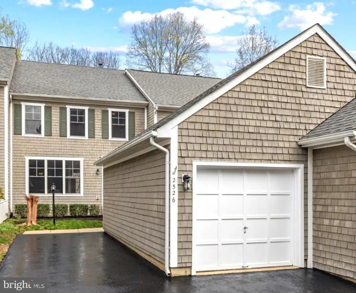 2526 Brenton Point Dr, Reston, VA 20191 - #1
