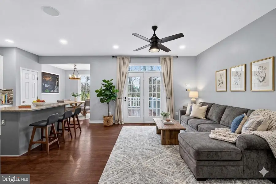 2526 Brenton Point Dr, Reston, VA 20191 - #3