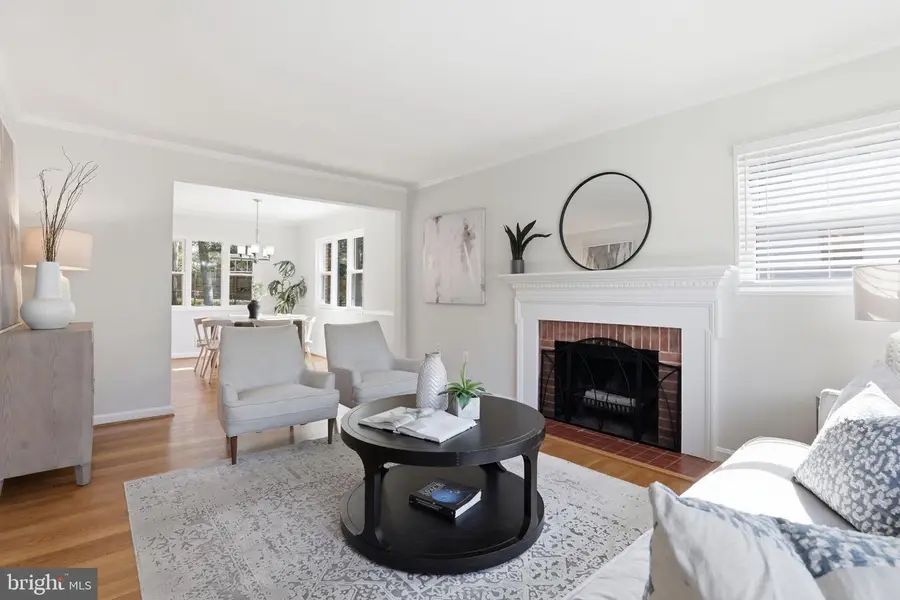 3111 Faber Dr, Falls Church, VA 22044 - #2