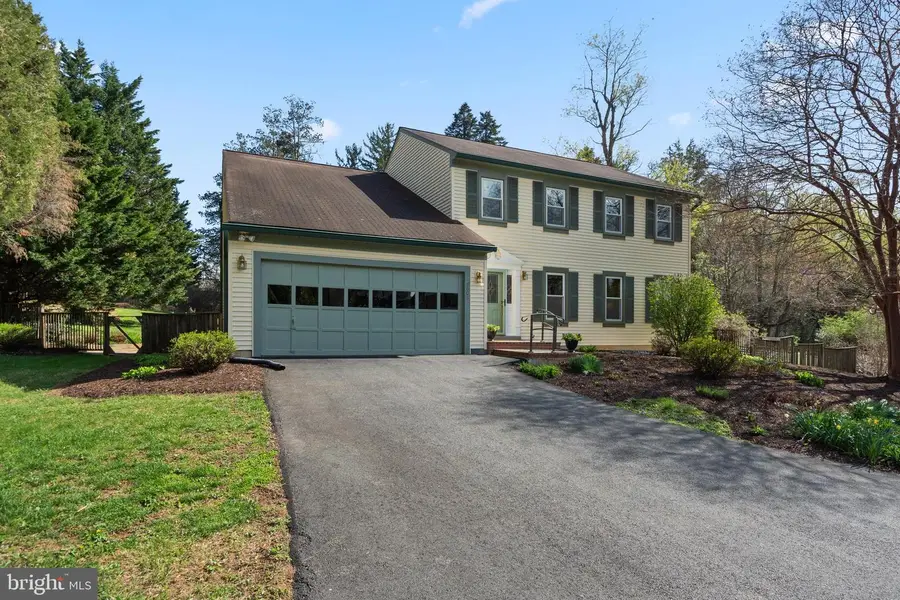 9605 Bronte Dr, Fairfax, VA 22032 - #2