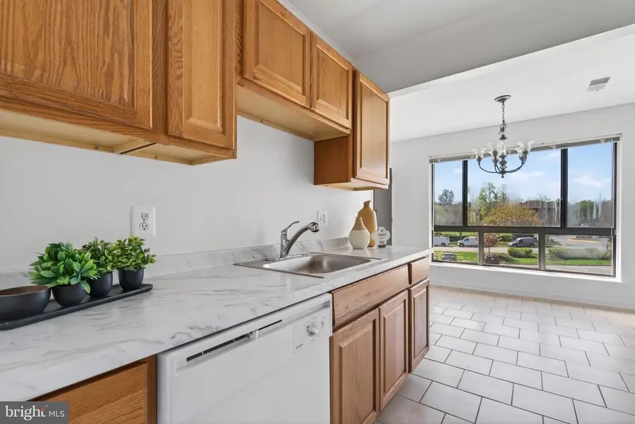 561 Florida Ave #204, Herndon, VA 20170 - #2