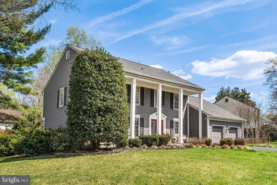 5407 Point Longstreet Way, Burke, VA 22015 - #3