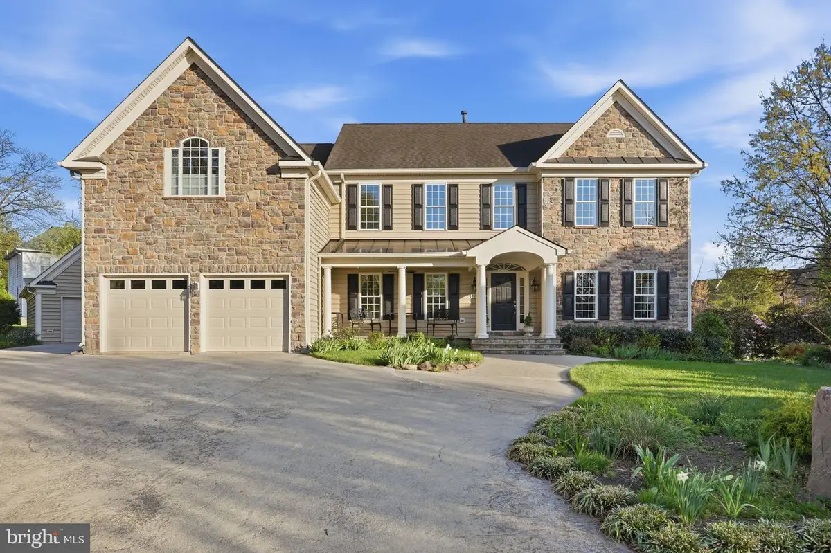 888 Ballou St, Herndon, VA 20170 - #1