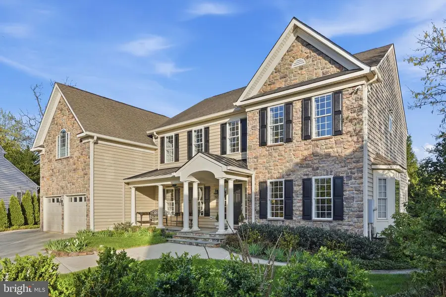 888 Ballou St, Herndon, VA 20170 - #2