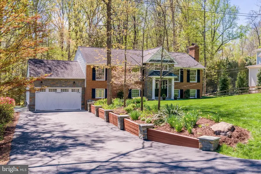 9201 Weant Dr, Great Falls, VA 22066 - #3