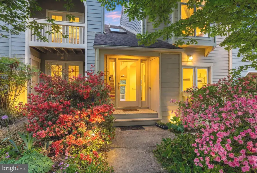 11163 Lake Chapel Ln, Reston, VA 20191 - #3