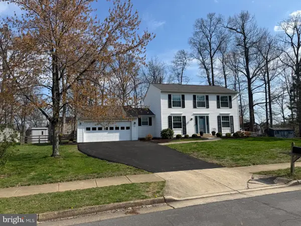 4515 Silas Hutchinson Dr, CHANTILLY, VA 20151