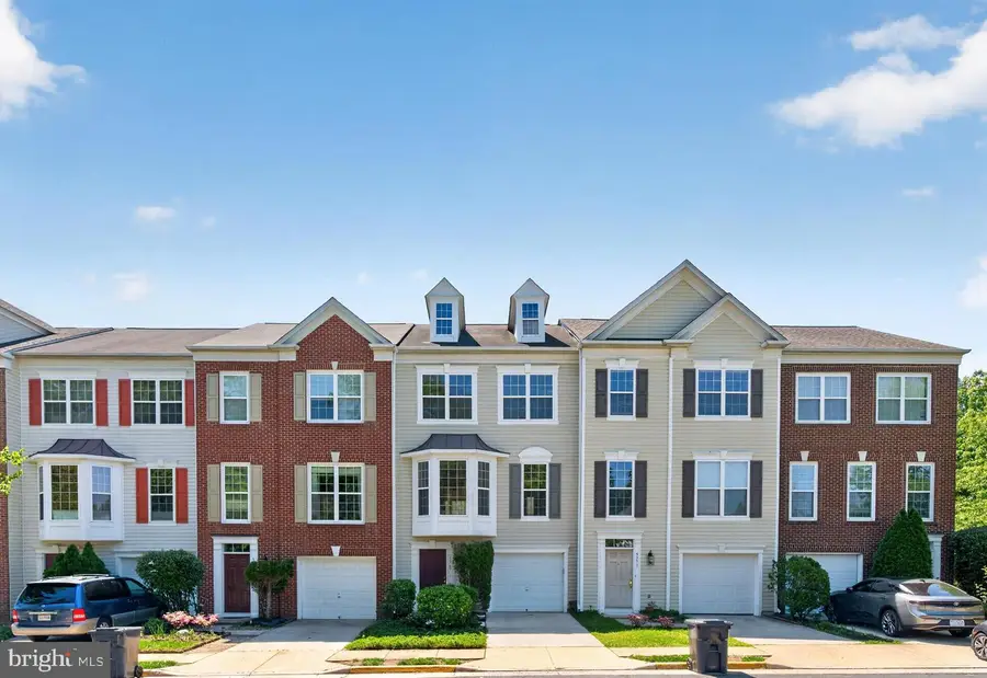 5369 Crimson Sky Ct, Centreville, VA 20120 - #2