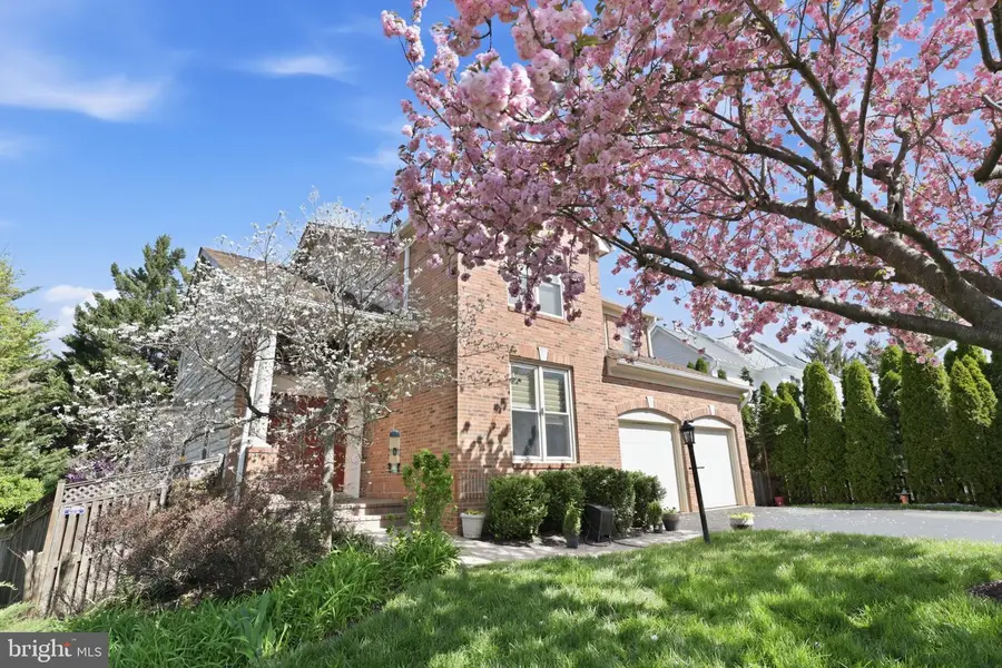 9852 Hidden Estates Cv, Vienna, VA 22181 - #3