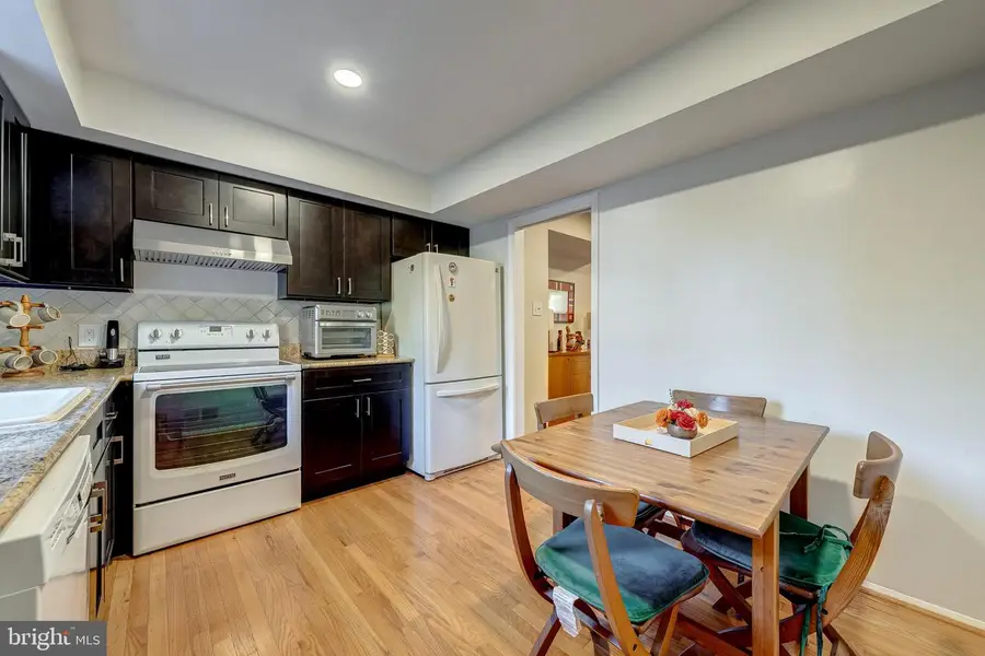 7779 Tiverton Dr, Springfield, VA 22152 - #2