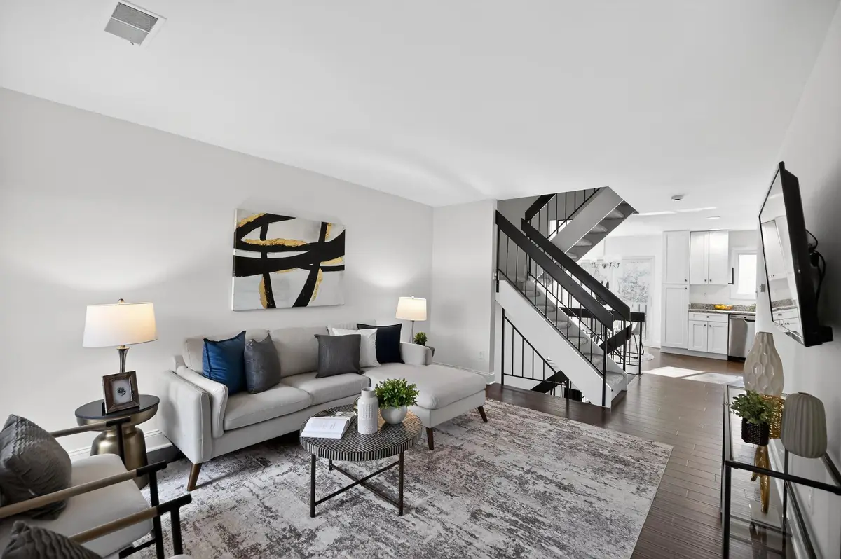 2434 Southgate Sq, Reston, VA 20191 - #1