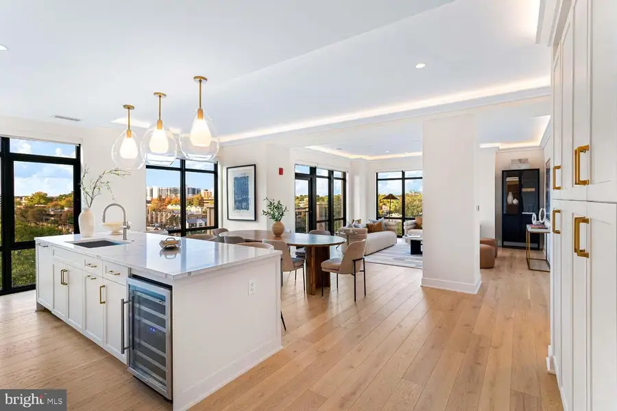 6718 Lowell Ave #ph 902, McLean, VA 22101 - #3