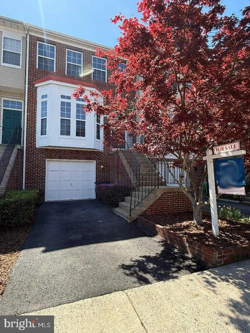 14647 Seasons Dr, Centreville, VA 20120 - #2