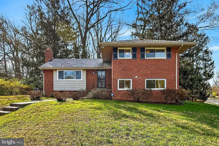 6451 Queen Anne Ter, Falls Church, VA 22044 - #3