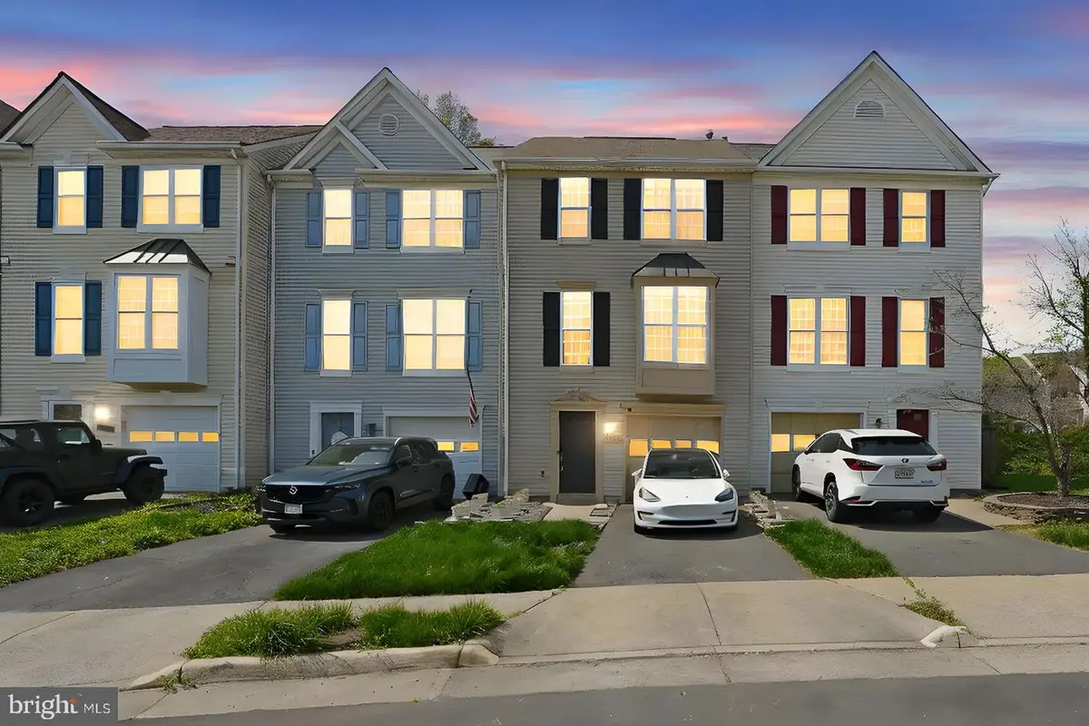 5982 Manorwood Dr, Centreville, VA 20120 - #1