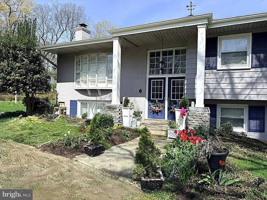 9201 Cherrytree Dr, Alexandria, VA 22309 - #3