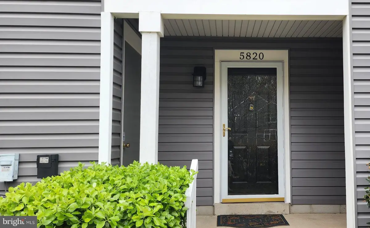 5820 Orchard Hill Ct #5820, Clifton, VA 20124 - #1