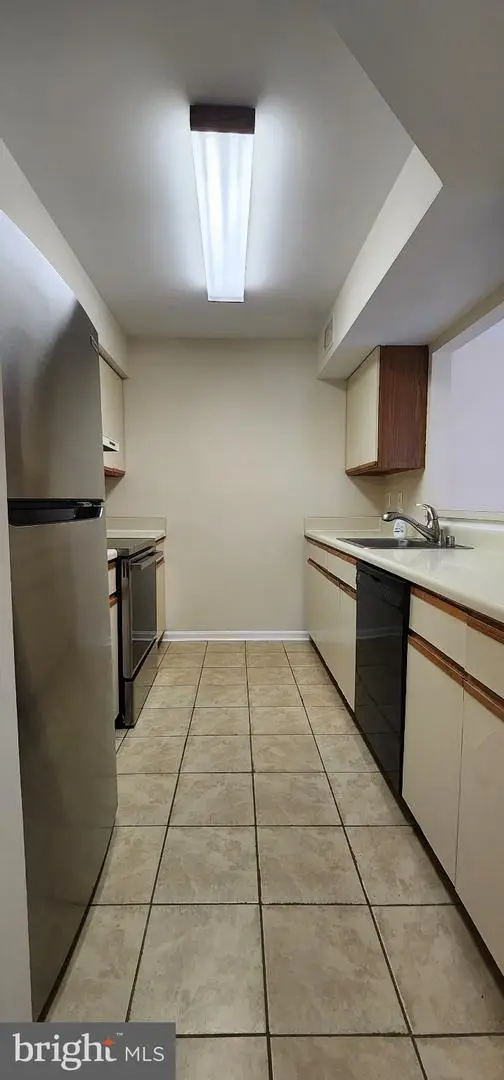 5820 Orchard Hill Ct #5820, Clifton, VA 20124 - #2