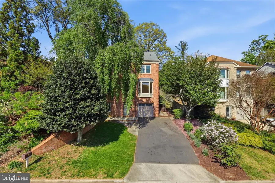 1148 Randolph Rd, McLean, VA 22101 - #3