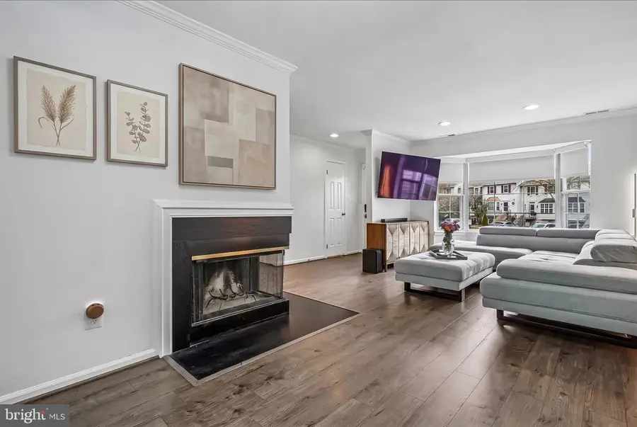 4168 Dawn Valley Ct #82b, Chantilly, VA 20151 - #2