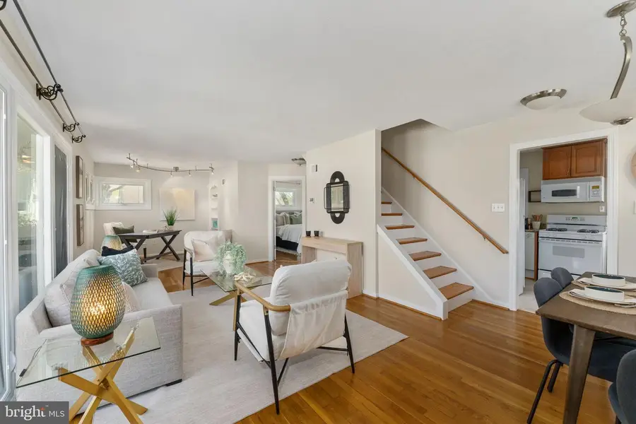 6601 Cavalier Dr, Alexandria, VA 22307 - #2