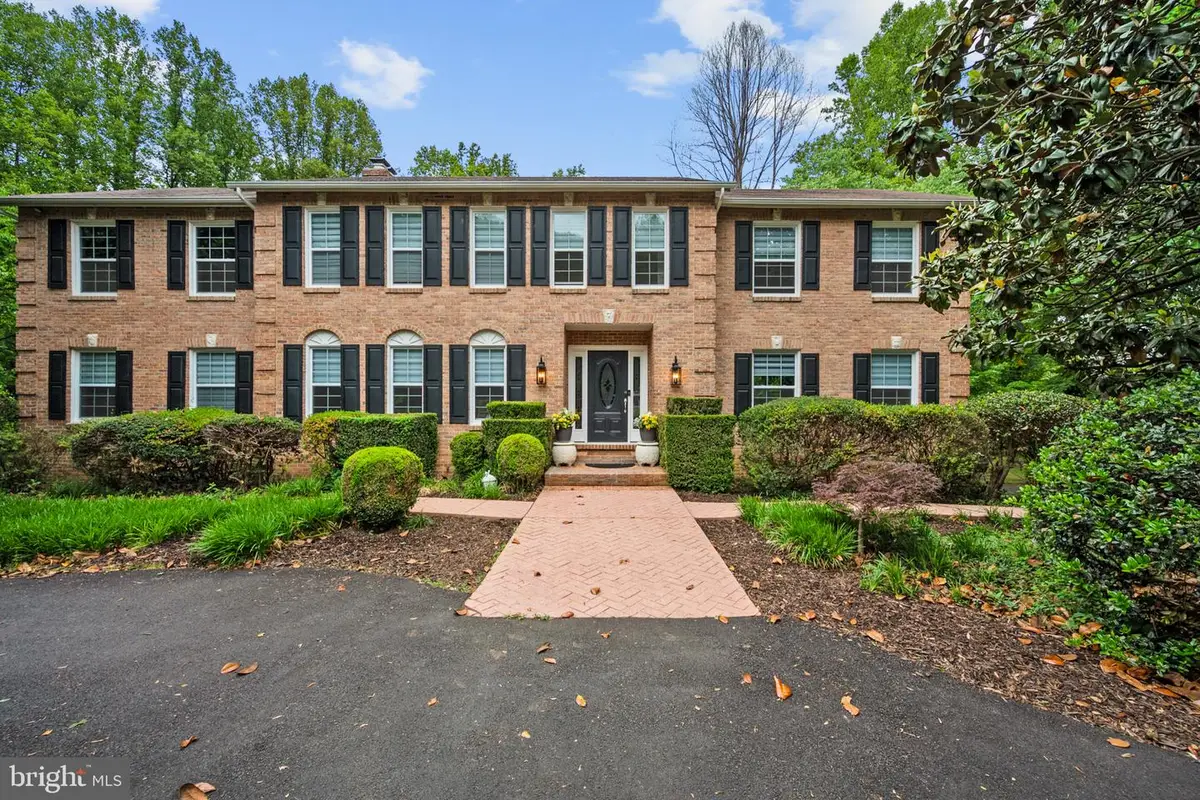 13112 Laurel Glen Rd, Clifton, VA 20124 - #1