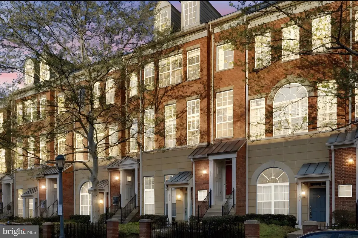 1881 Crescent Park Dr, Reston, VA 20190 - #1