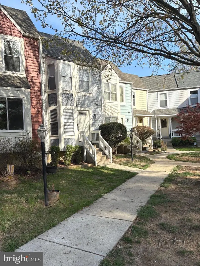 6123 Liverpool Ln, Alexandria, VA 22315 - #2