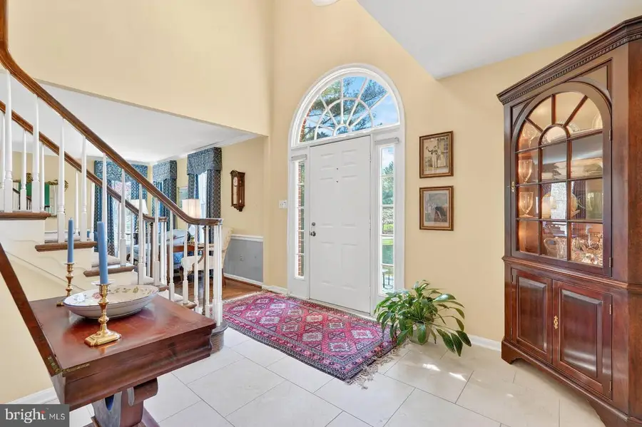 2825 Berryland Dr, Oakton, VA 22124 - #3