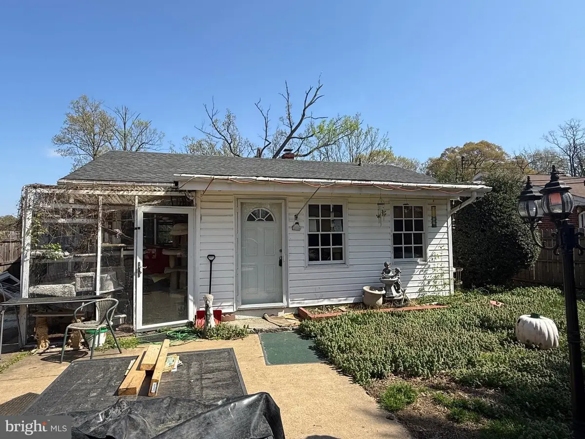 2622 Groveton St, Alexandria, VA 22306 - #1