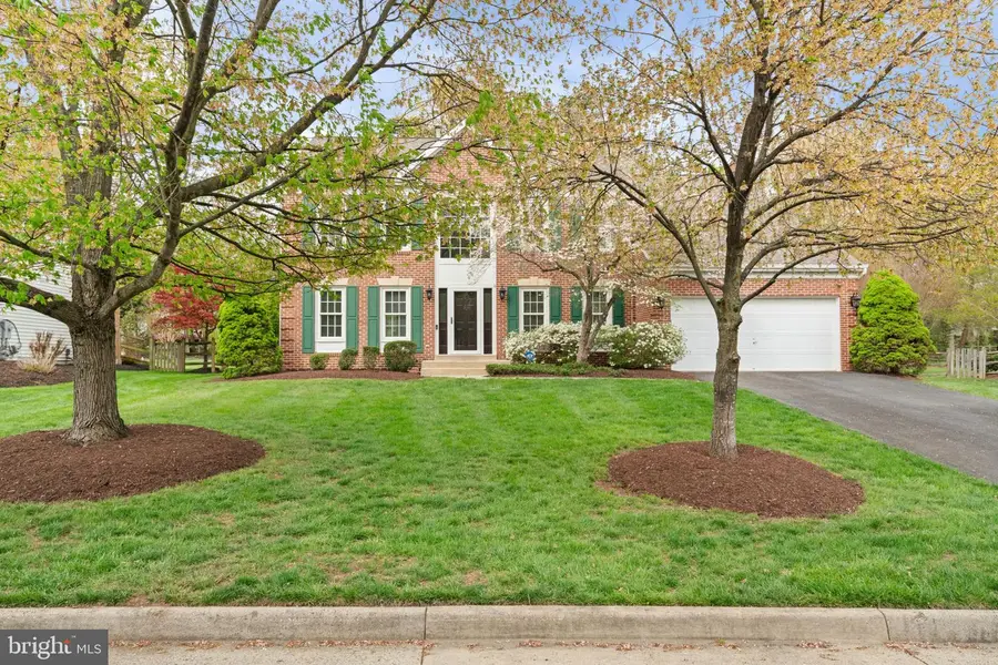 6474 Gristmill Square Ln, Centreville, VA 20120 - #2