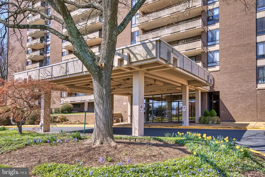 1800 Old Meadow Rd #1006, McLean, VA 22102 - #2