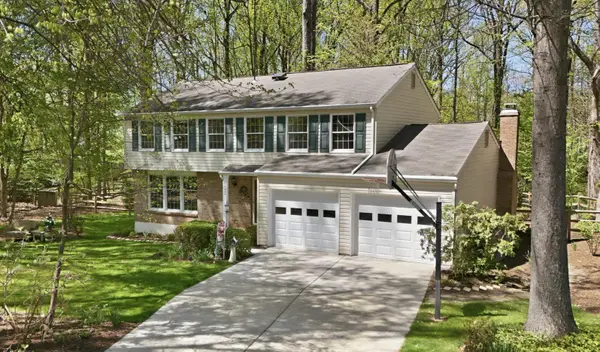 2424 Freetown Dr, RESTON, VA 20191