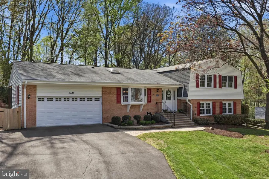 2130 Freda Dr, Vienna, VA 22181 - #2