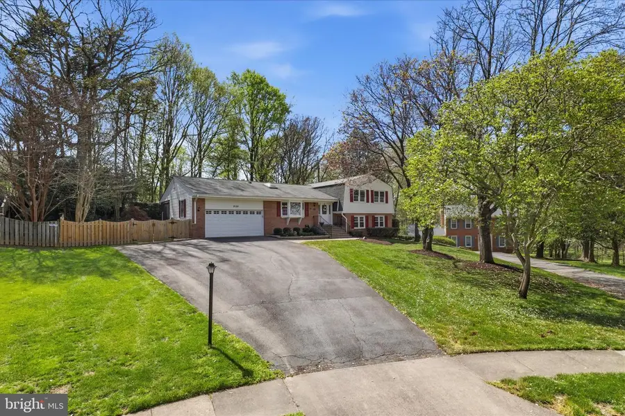 2130 Freda Dr, Vienna, VA 22181 - #3