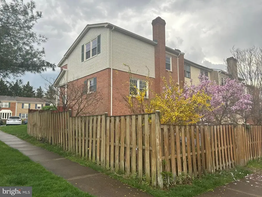 4524 Windsor Arms Ct, Annandale, VA 22003 - #3