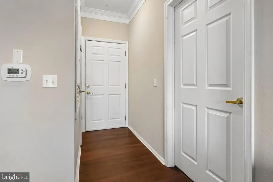 1521 Spring Gate Dr #10211, McLean, VA 22102 - #2