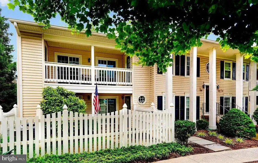 10194-c Ashbrooke Ct #119, Oakton, VA 22124 - #2