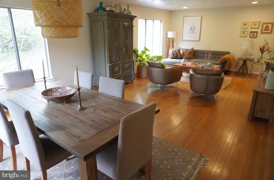 1434 Yellowwood Ct, Reston, VA 20190 - #3