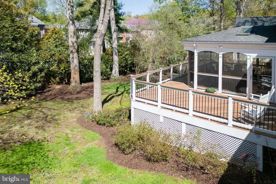 8306 Crown Court Rd, Alexandria, VA 22308 - #2