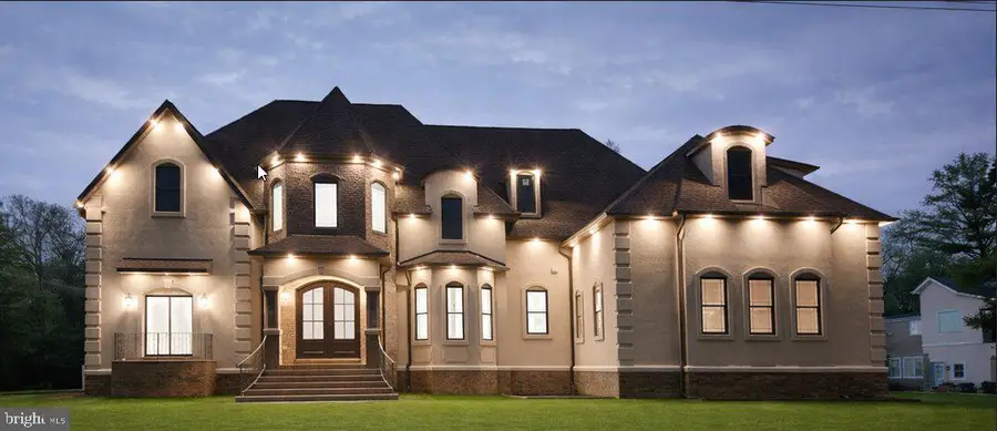 7301 Calvert St, Annandale, VA 22003 - #2