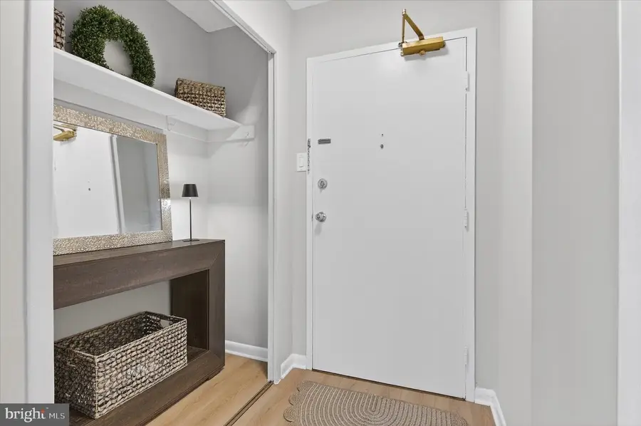 6641 Wakefield Dr #212, Alexandria, VA 22307 - #3